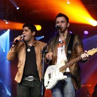 Duas Metades Duas Metades